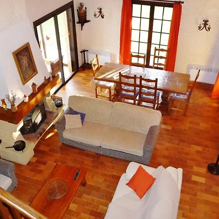 Li Roure Tatil Evi *